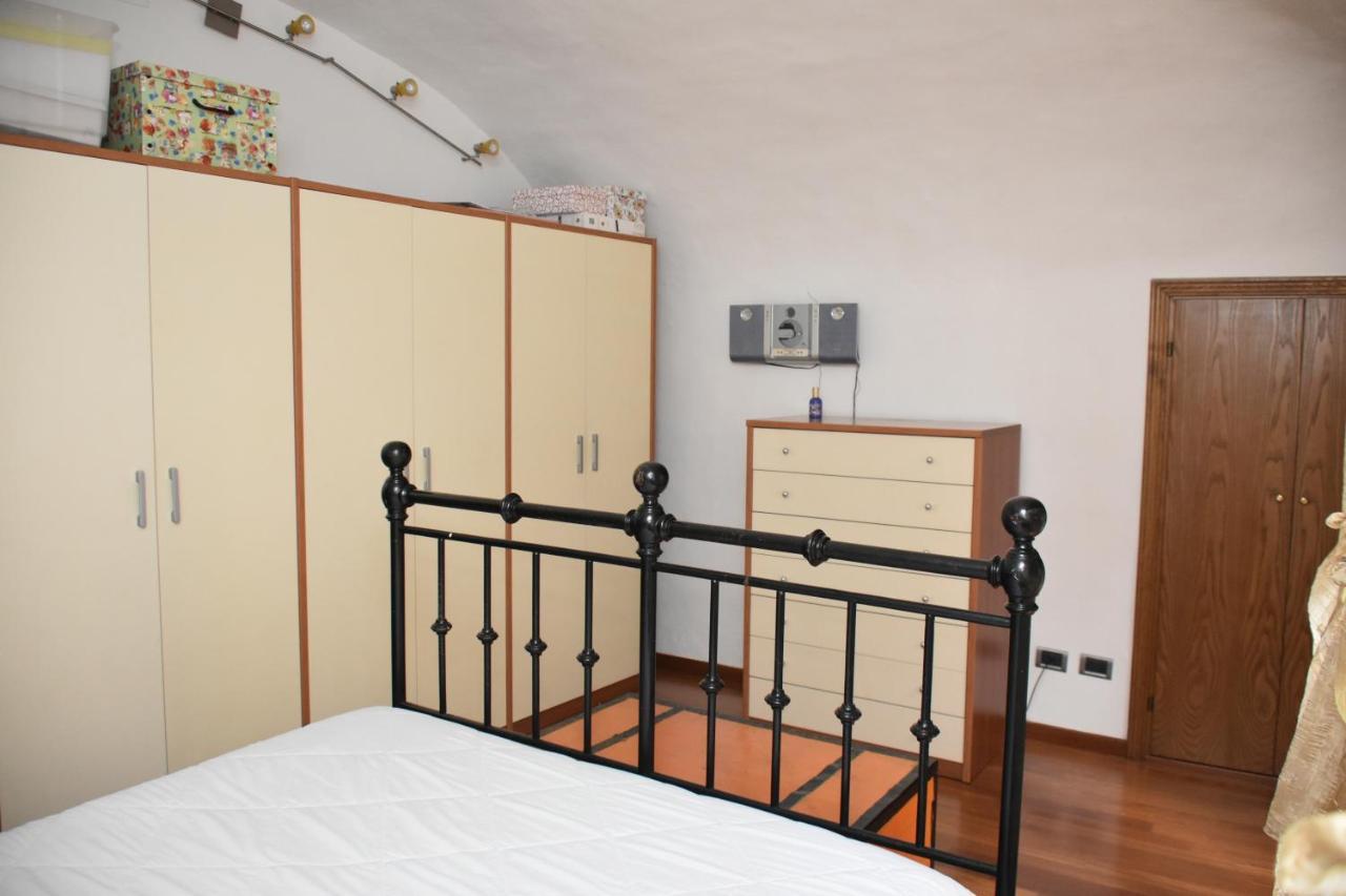 Casa Vacanze E Brevi Periodi Alla Porta Etrusca La Panchina Al Sole 볼테라 외부 사진